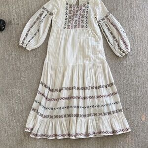 BEAUTIFUL Anthropologie Cream Embroidered Long Sleeve Dress